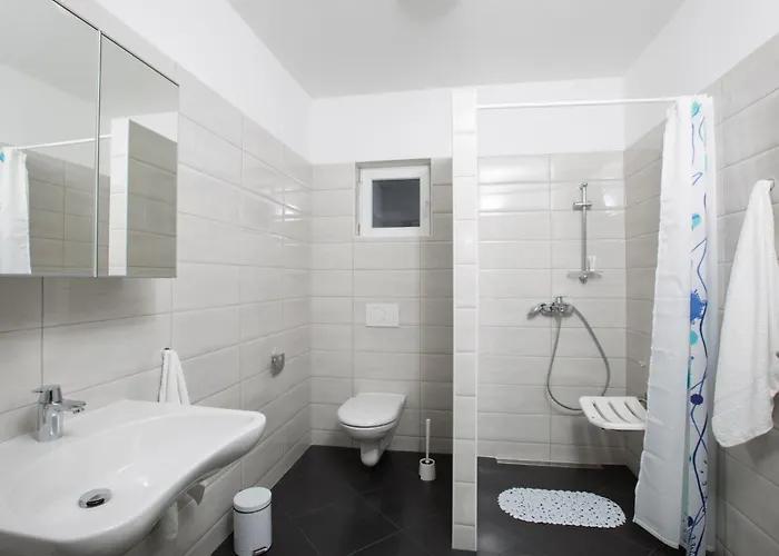 Appartement Vero-1 By Interhome